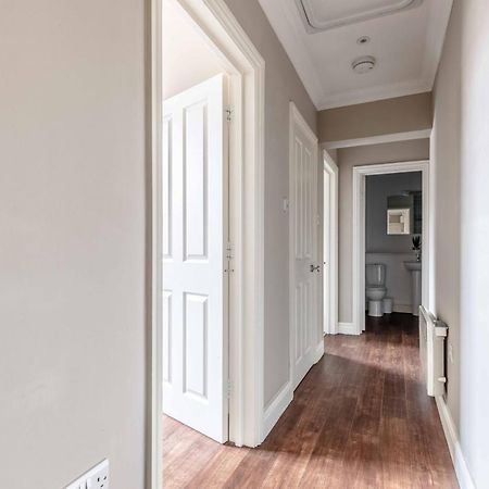 Cosy Central Windsor Apartment & Free Parking! Eksteriør bilde