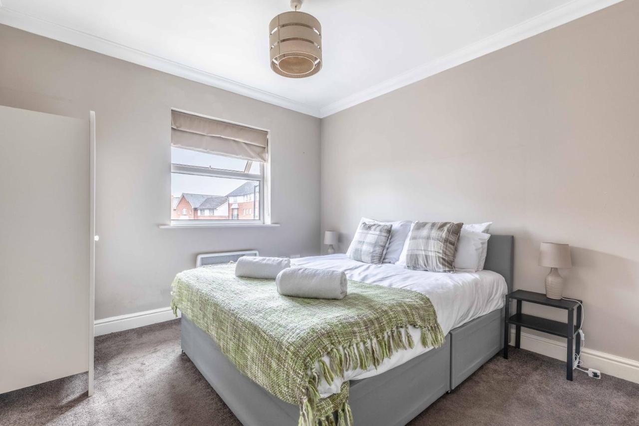 Cosy Central Windsor Apartment & Free Parking! Eksteriør bilde