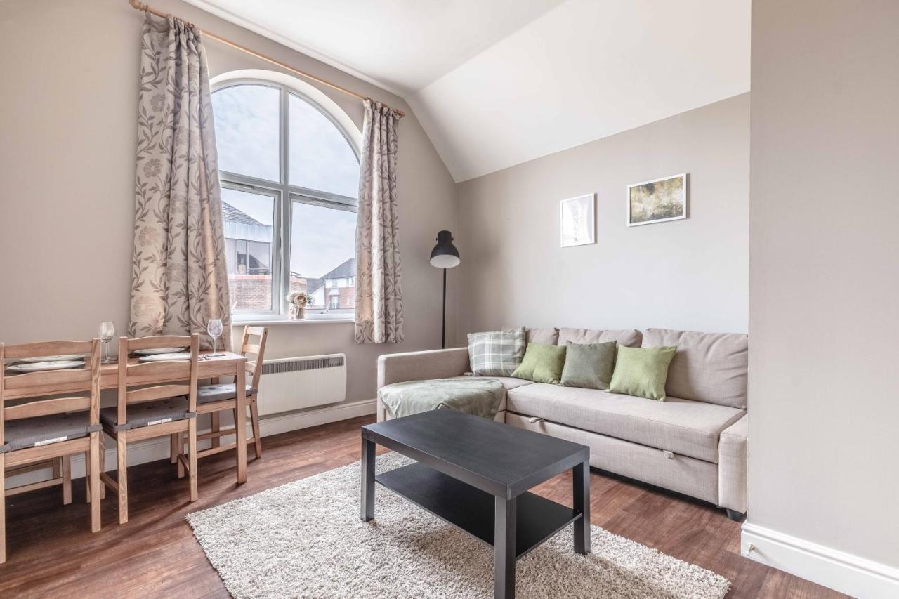 Cosy Central Windsor Apartment & Free Parking! Eksteriør bilde